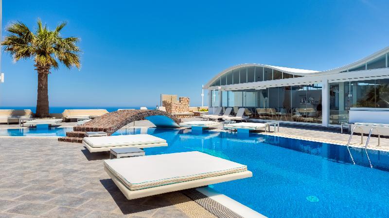 B Suites Фира Екстериор снимка